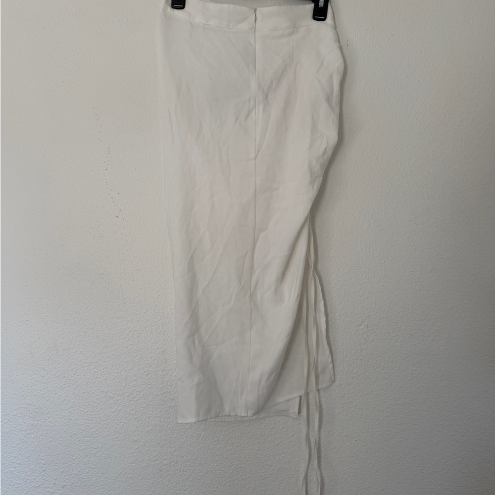 NWT PrettyLittleThing White Woven Detail Ruched Midi Skirt PLT - Picture 4 of 7
